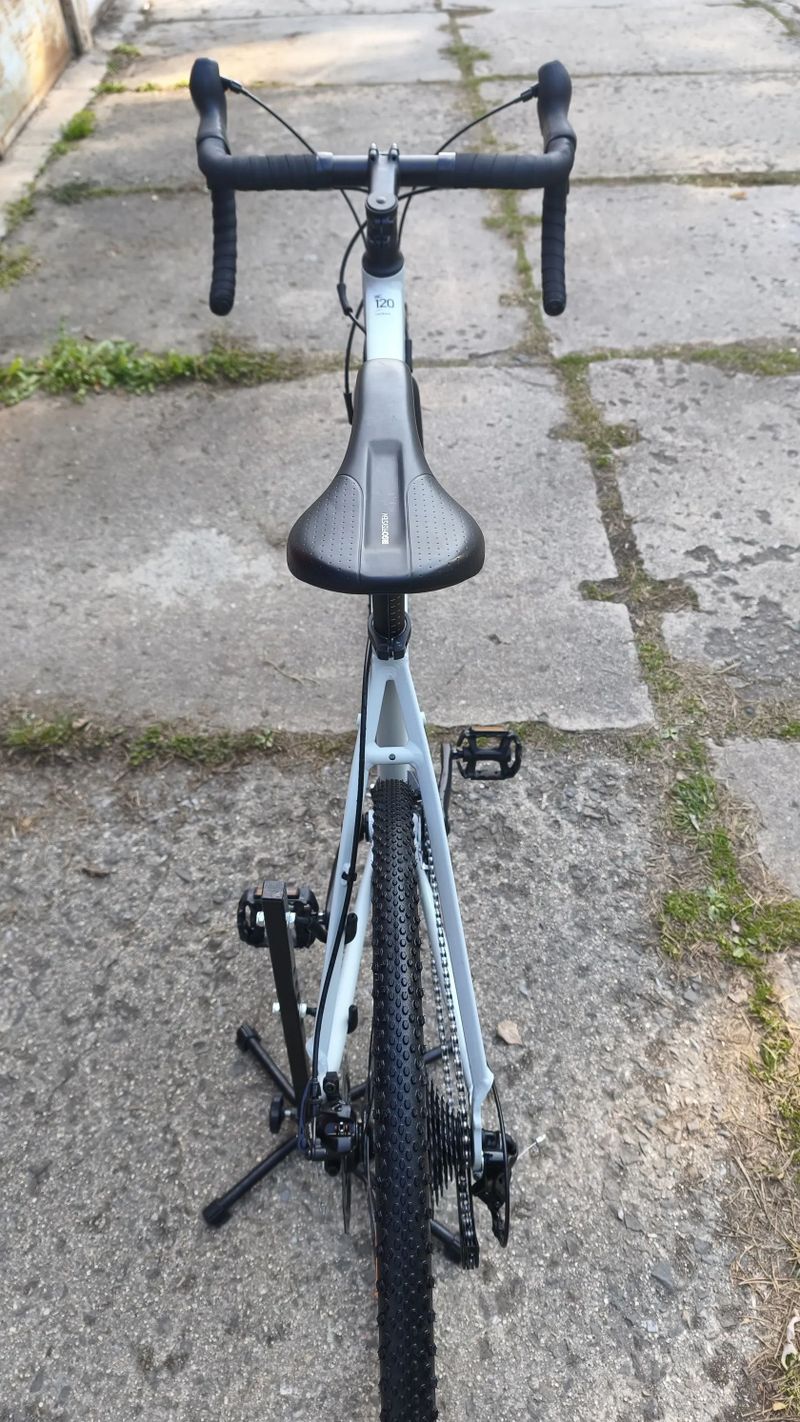 Zánovní gravel Triban RC120 s kotoučovými brzdami, M