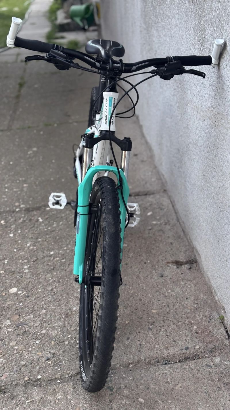 Prodám dámské horské kolo Author Solution 27,5" rám 16