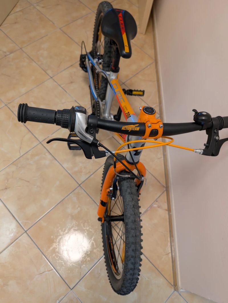 Lehké dětské kolo CUBE 20" ACID 200