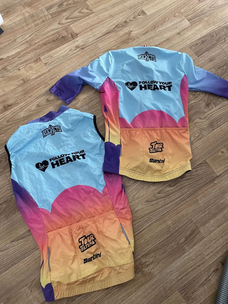 Santini sada oblečení