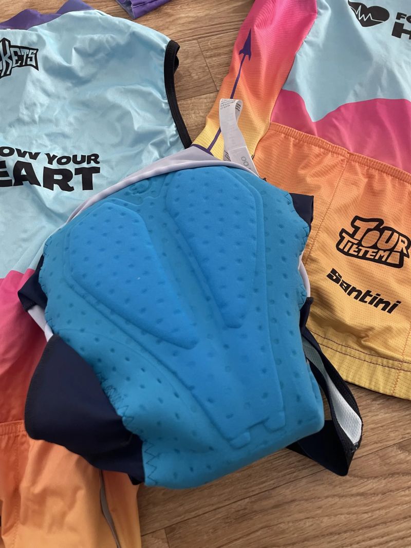 Santini sada oblečení