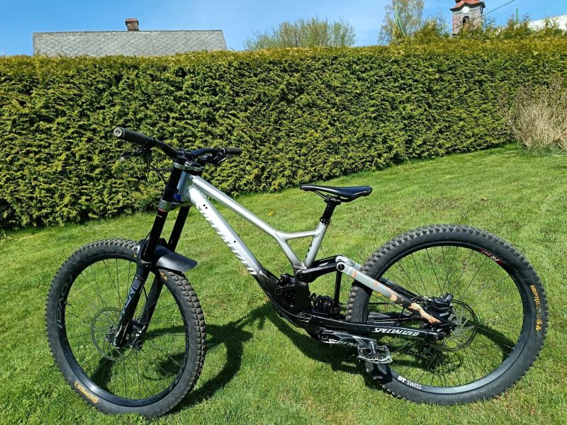 Specialized Demo 8 Expert