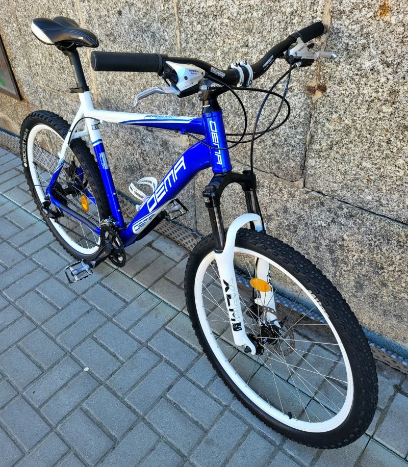 DEMA PASSO 26" ALIVIO 3x8/KOTOUČE - velikost 19" 