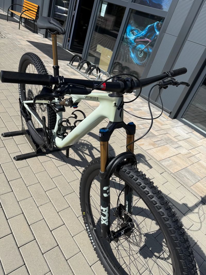 Specialized Epic 8 EVO Pro SUPER AKCE velikost M NOVÉ KOLO