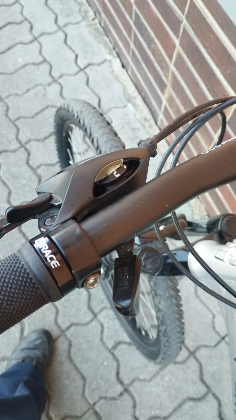 Horské kolo rock Machine 