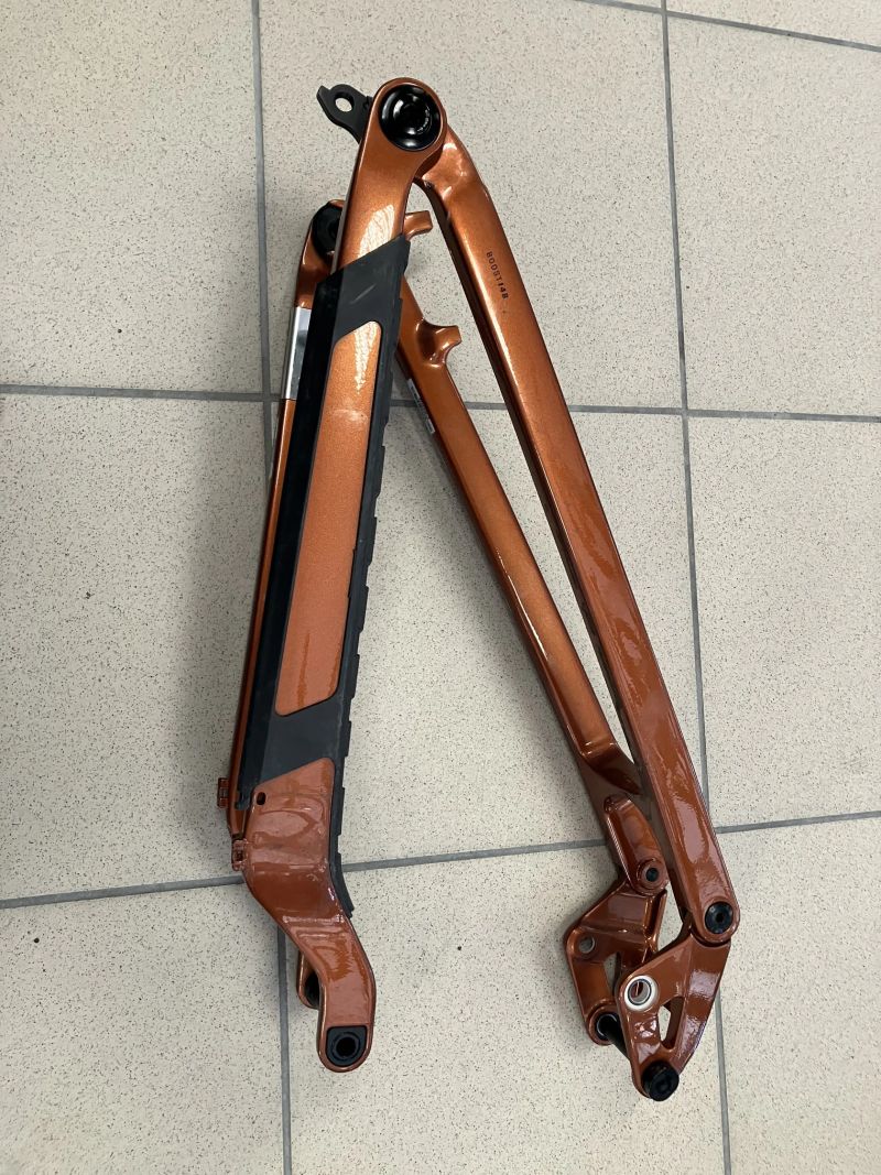 Tlumič+karbon. zadní stavba Trek TOP FUEL gen3 2022-24 S-XL