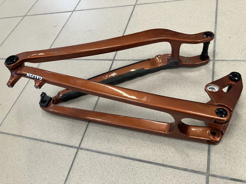 Tlumič+karbon. zadní stavba Trek TOP FUEL gen3 2022-24 S-XL