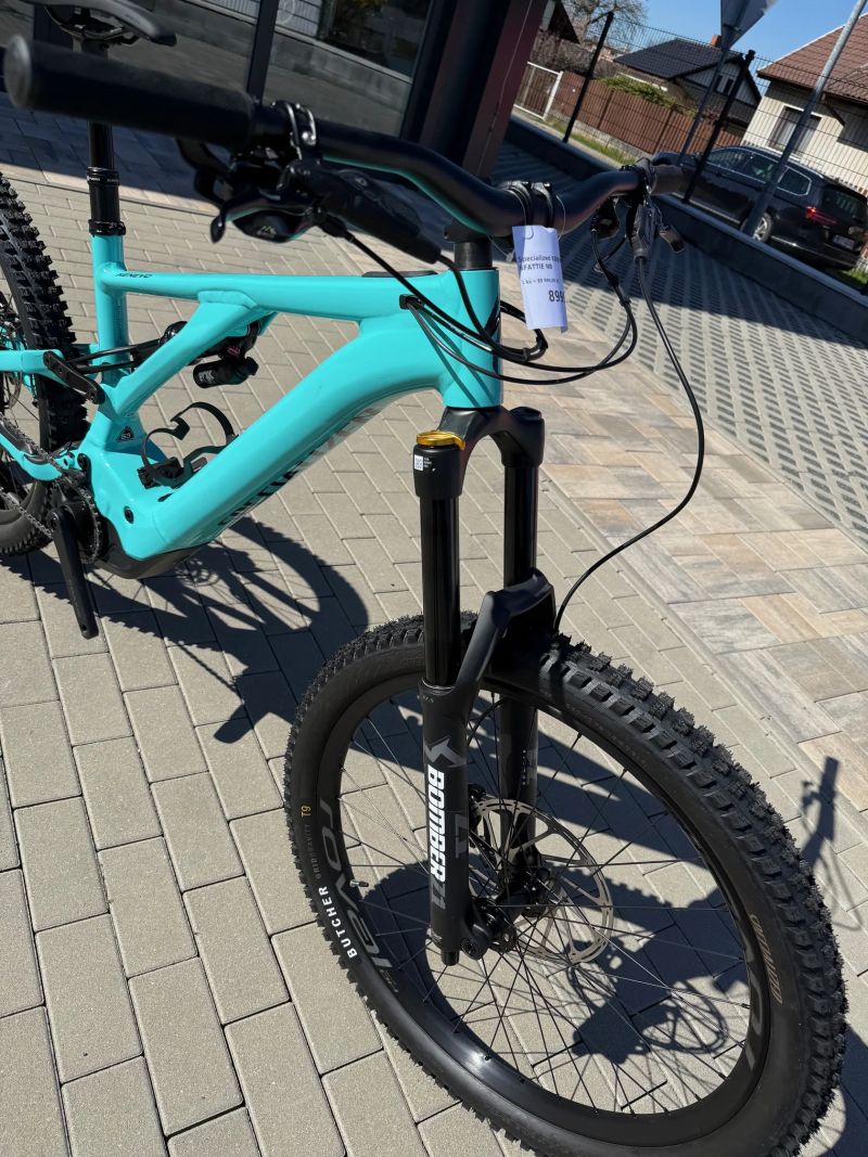 Specialized KENEVO COMP velikost S3 zdvihy 180mm NOVÉ ELEKTROENDURO