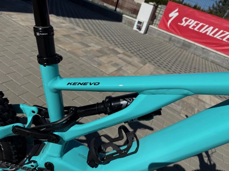 Specialized KENEVO COMP velikost S3 zdvihy 180mm NOVÉ ELEKTROENDURO
