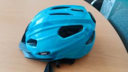 Dětská helma Uvex quatro vč. světla 