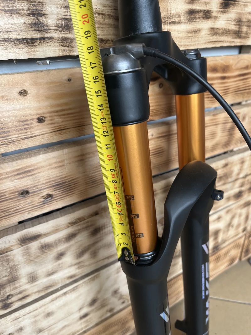 Nová vzduchová 29” MTB vidlice 130mm, pevná osa