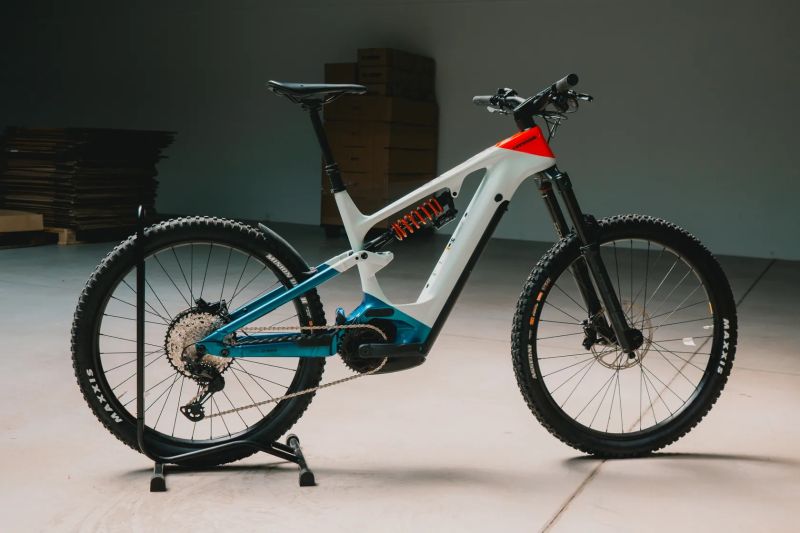 Cannondale Moterra Carbon LT2