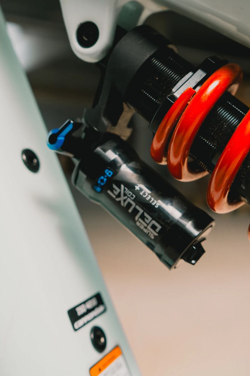 Cannondale Moterra Carbon LT2