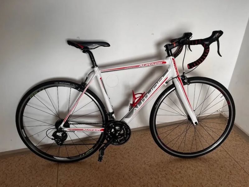 Dámské silniční kolo Author Aura 22 (velikost 52)