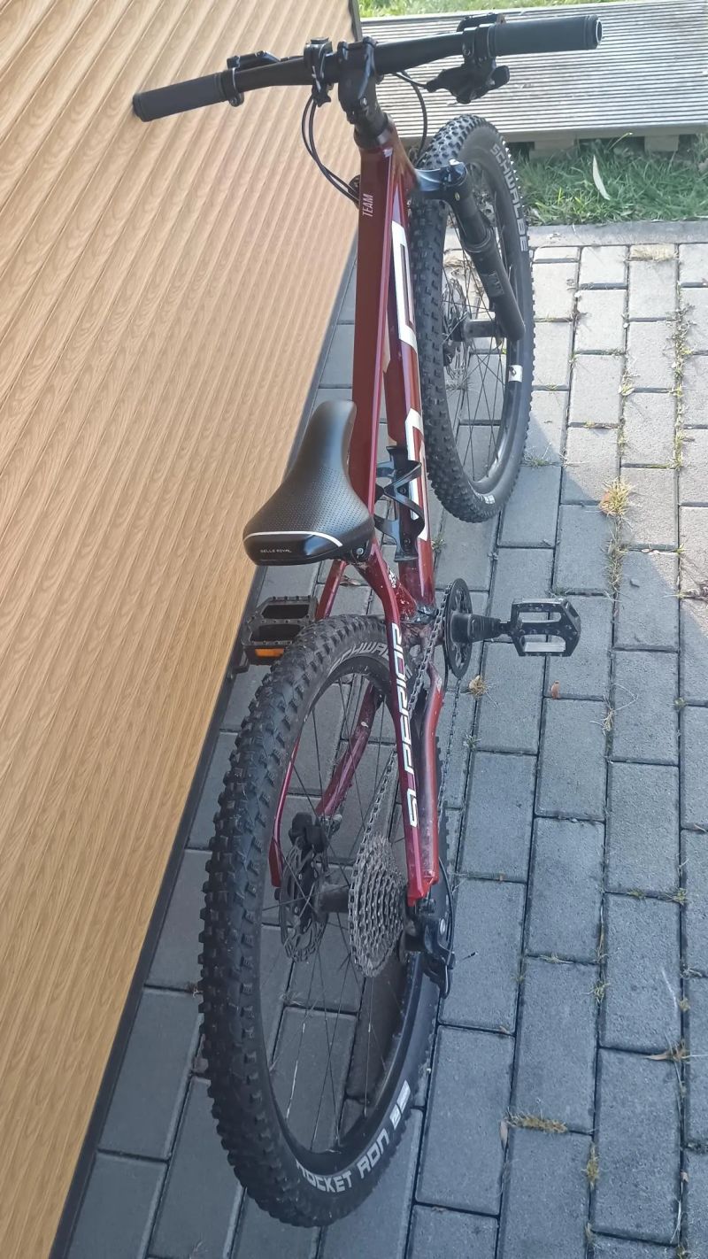 SUPERIOR TEAM 24 GLOSS DARK 2023 