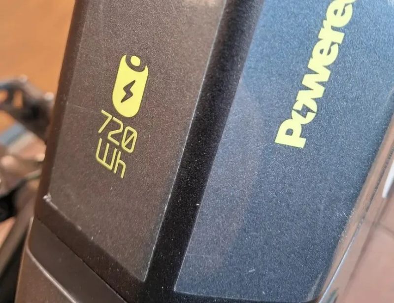 Crussis e - Largo 7.8 720Wh 18"