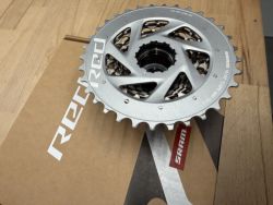 Kazeta Sram RED 33zubu 