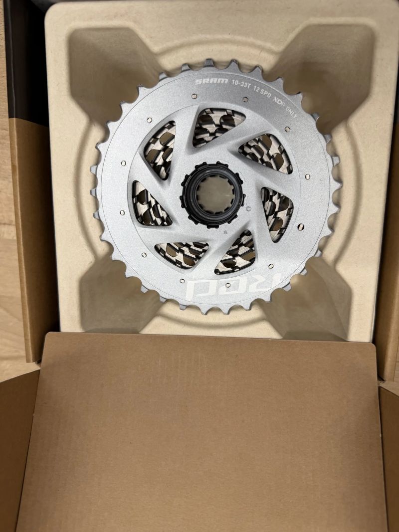 Kazeta Sram RED 33zubu 