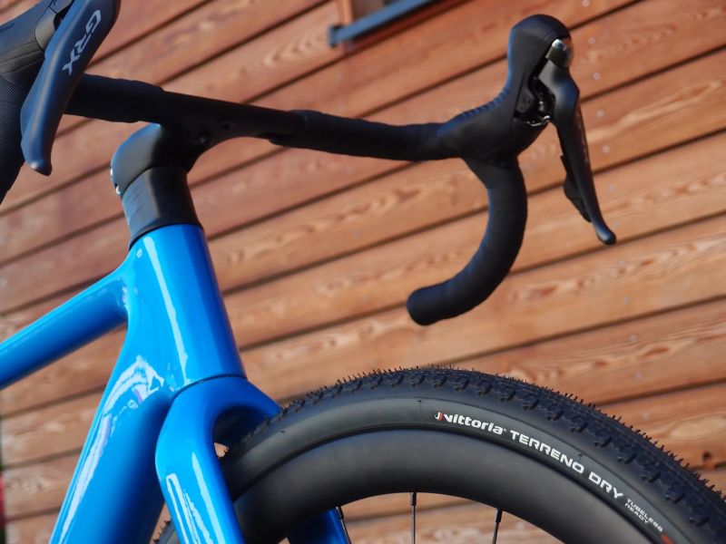 Carbon Gravel Custom 2026, GRX 810 2x11, M/L (175-185cm), 8,4kg