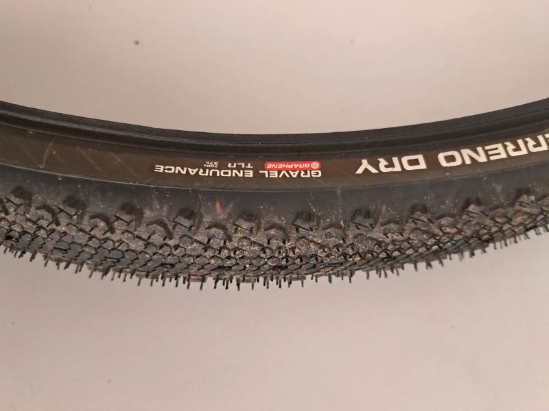 Gravel plaste Vittoria terreno (dry + mix)