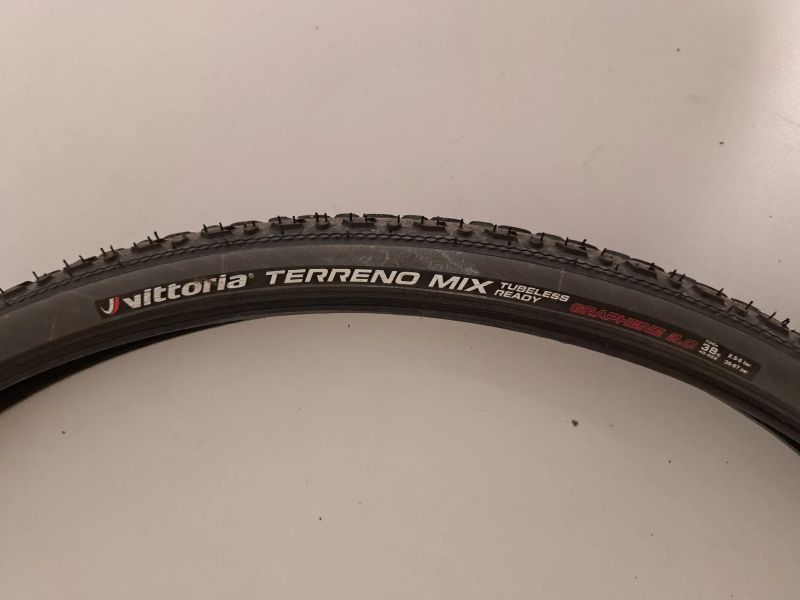 Gravel plaste Vittoria terreno (dry + mix)