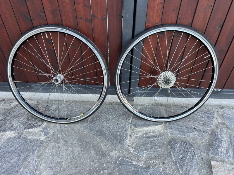 Author Horizon + 2 x náhradní kola