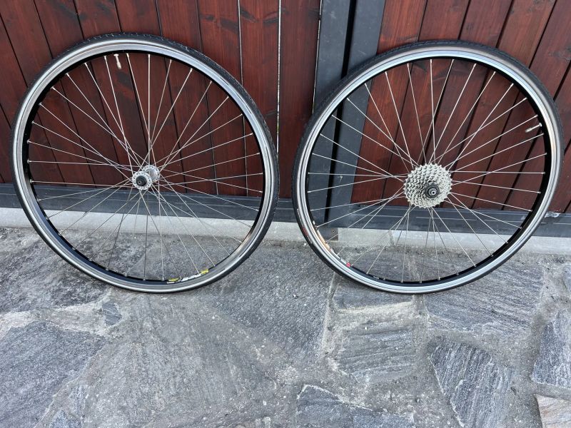 Author Horizon + 2 x náhradní kola