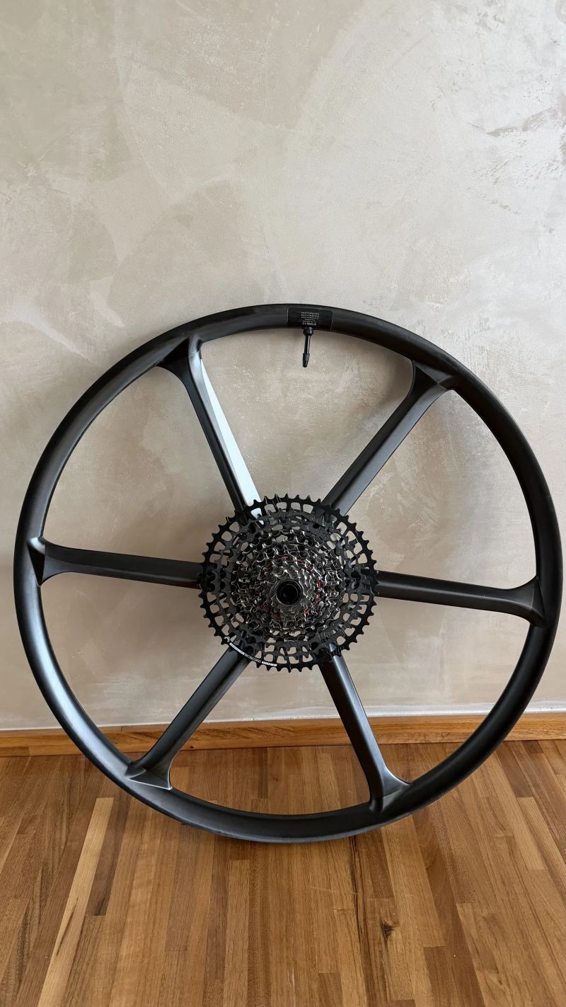 Loukoťová karbonová kola -Bike Ahead Composites BiTurbo Gravel / Cross (E-Road)