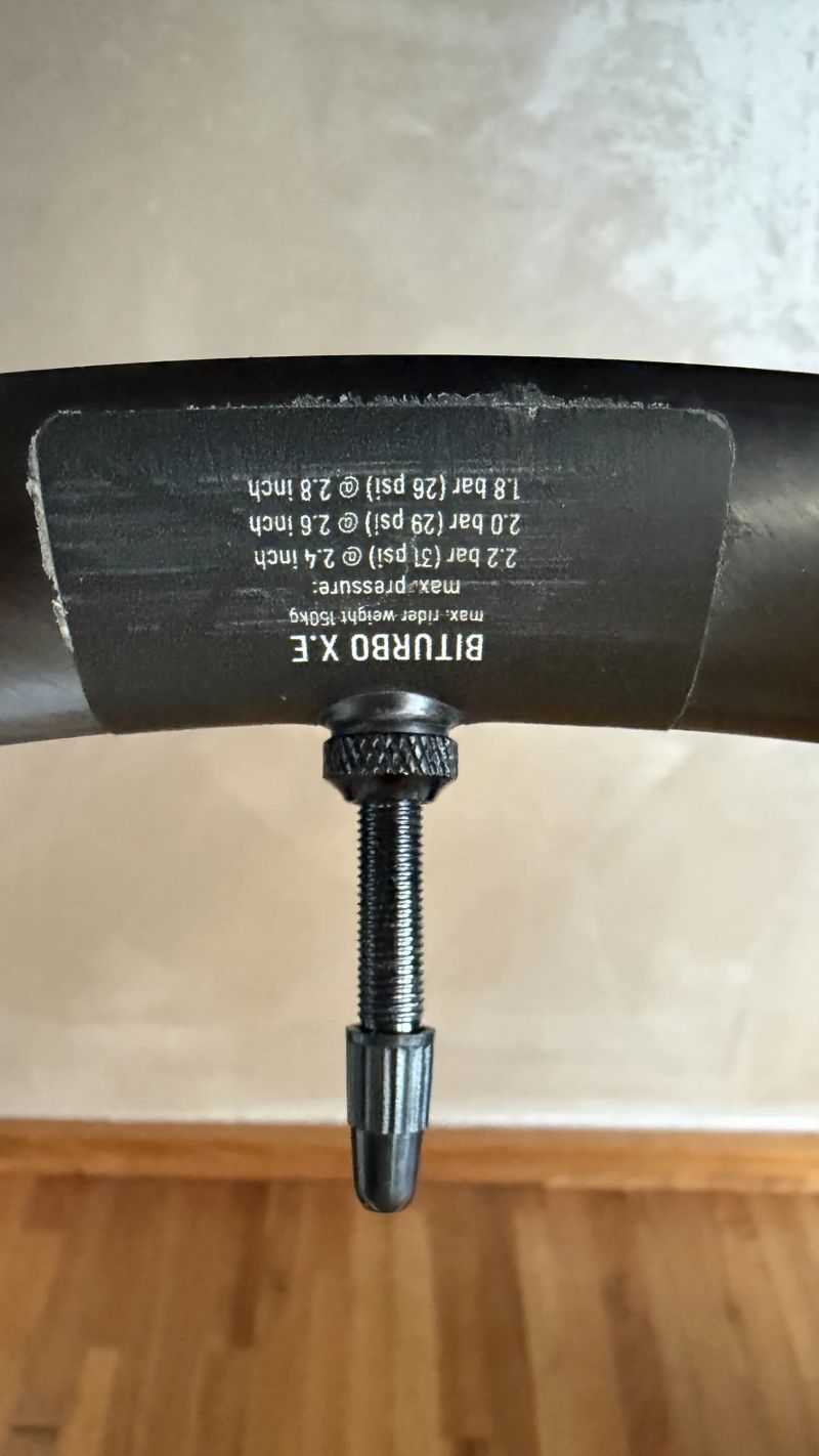 Loukoťová karbonová kola -Bike Ahead Composites BiTurbo Gravel / Cross (E-Road)