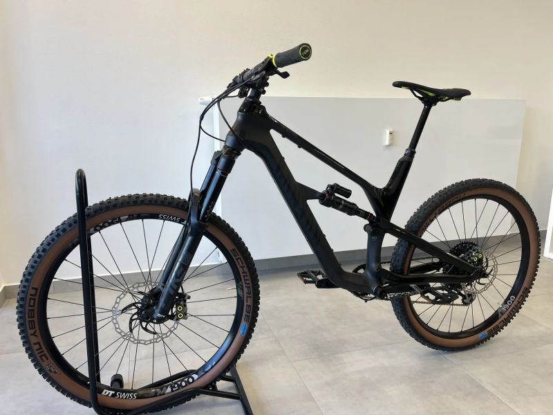 Canyon Spectral CF 7 zánovní L