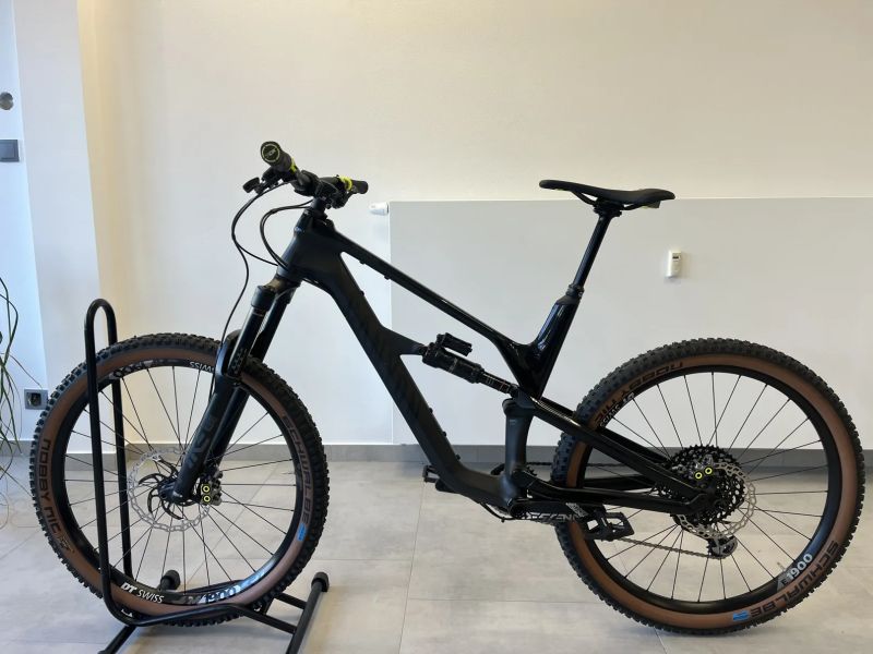 Canyon Spectral CF 7 zánovní L