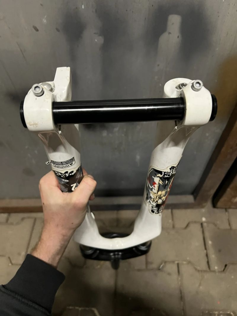 Marzocchi dj2 100mm 20mm osa 