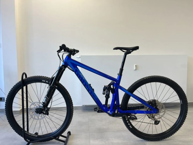 Ghost Riot AM Essential M