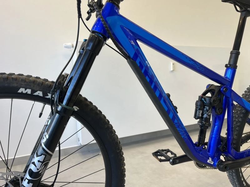 Ghost Riot AM Essential M