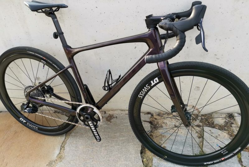 Giant Revolt Advanced Pro - Sram Red/Force Axs XPLR 1x12, DT Swiss GRC1400..Top komponenty i Stav!