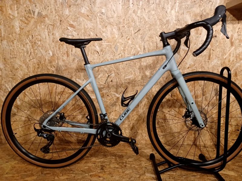 Gravel kolo CUBE NUROAD RACE haze 'n' gloss 2025, velikost rámu M