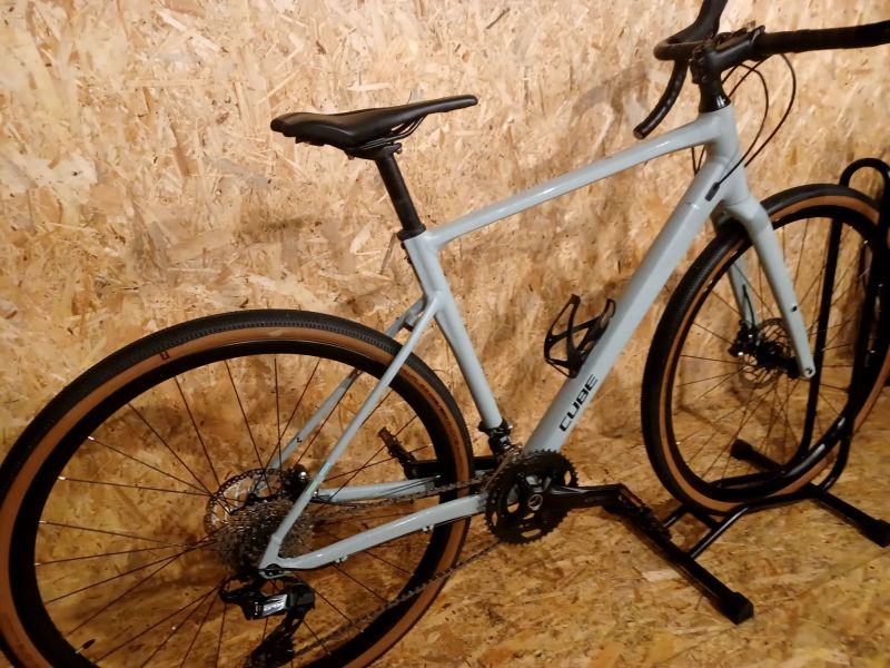 Gravel kolo CUBE NUROAD RACE haze 'n' gloss 2025, velikost rámu M