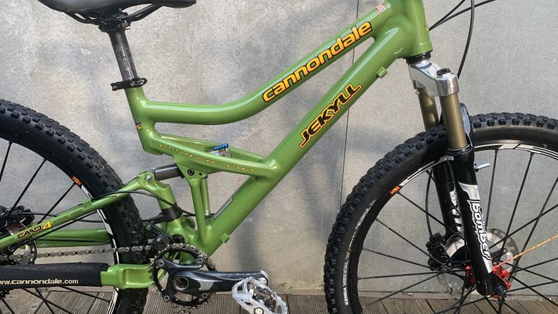 Celoodpružené kolo Cannondale Jekyll SL 4000 JARNÍ SLEVA 