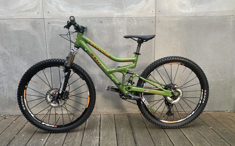 Celoodpružené kolo Cannondale Jekyll SL 4000 JARNÍ SLEVA 