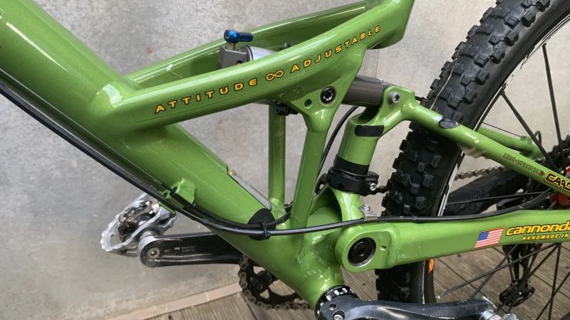 Celoodpružené kolo Cannondale Jekyll SL 4000 JARNÍ SLEVA 