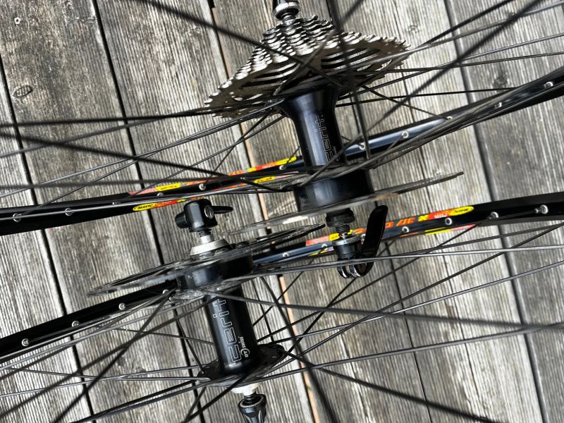 Zapletená kola DT Swiss Cerit, Mavic X317