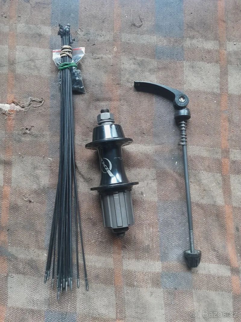 Zadni náboj Axis 24d 