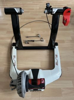 Cyklotrenažér Elite Qubo