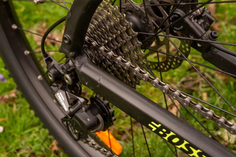 Horské elektrokolo DEMA – Bosch Performance CX 