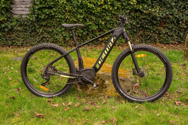 Horské elektrokolo DEMA – Bosch Performance CX 