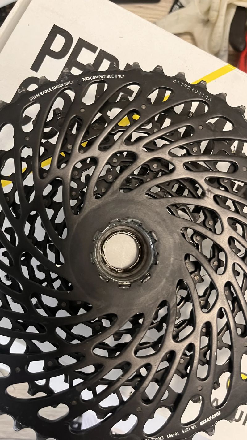 set přehazovačka sram x01, řazení sram nx, kazeta sram gx, brzdy L+P s kotouči shimano mt-501