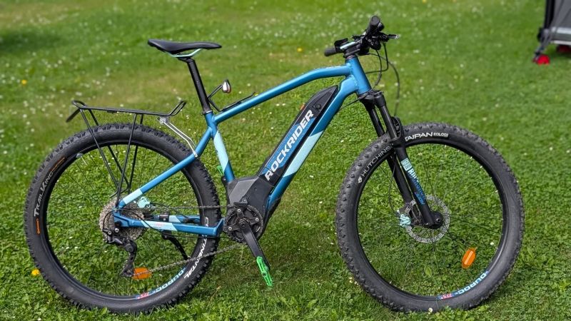 eMTB Rockrider E-ST900–velikost M, super stav.