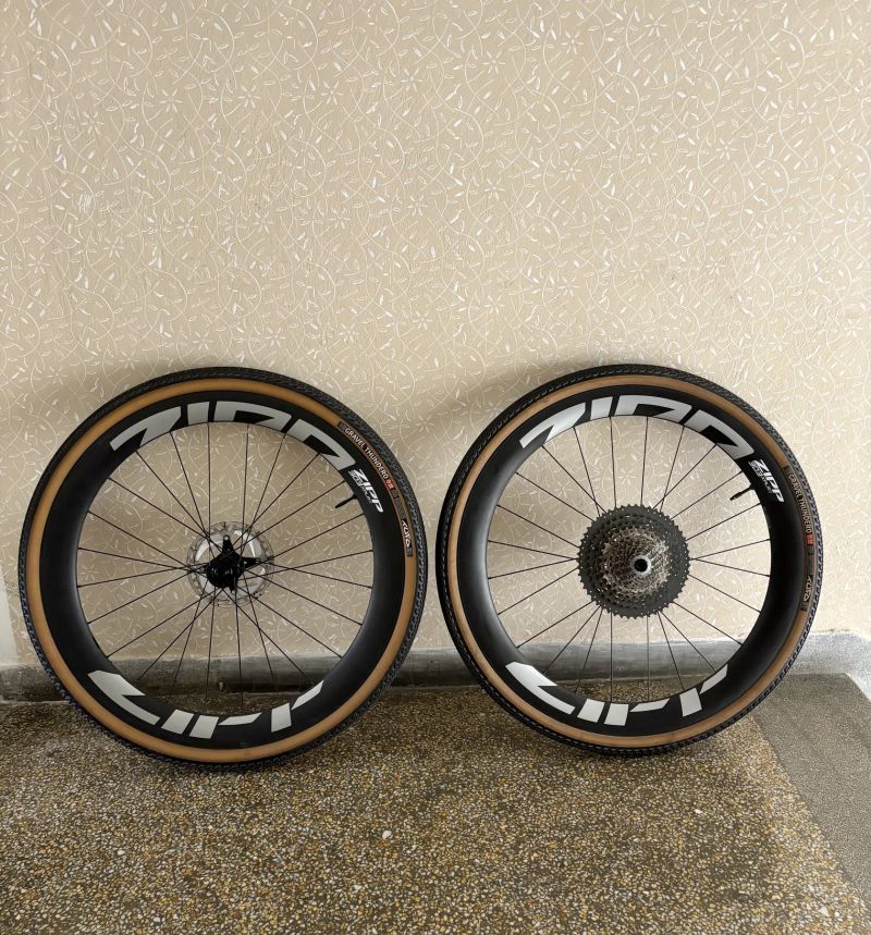 Zipp 303 XPLR S