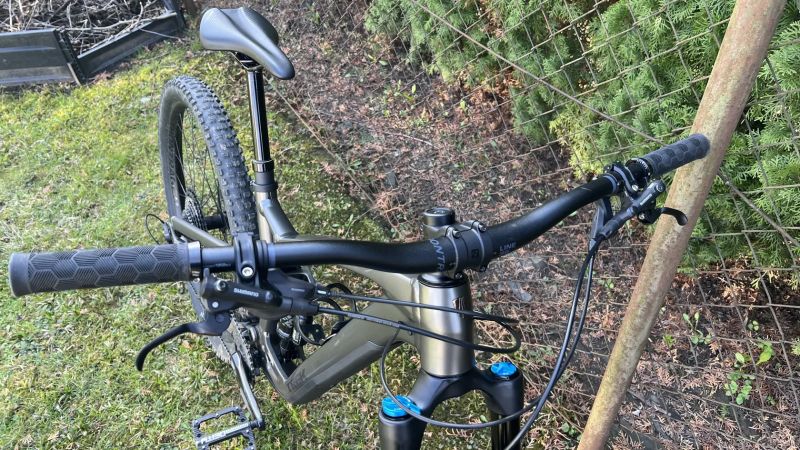 Trek Fuel EX 8 XT Gen 6 vel. M/L - najeto 130 km