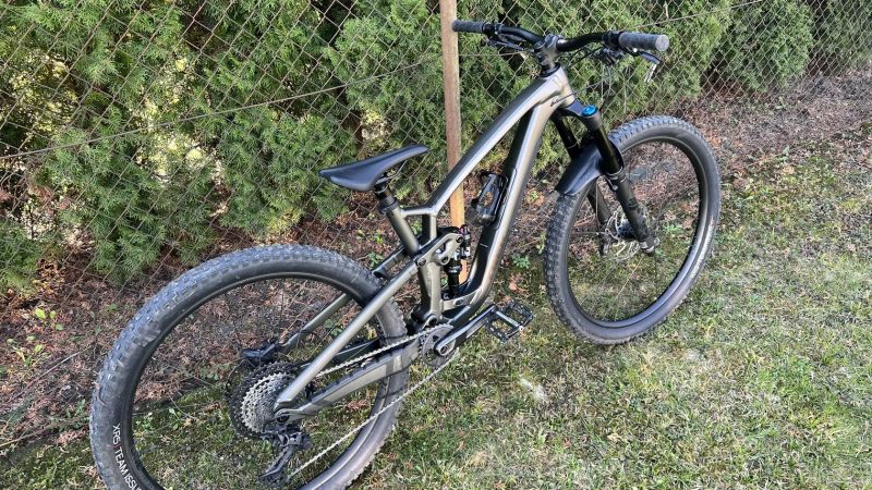 Trek Fuel EX 8 XT Gen 6 vel. M/L - najeto 130 km